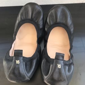 Yosi Samra black flats - 9M